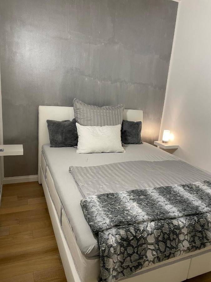 Sirmione Appartement Residenz Cesare Exterior photo